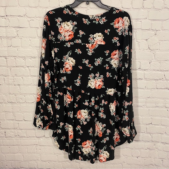 Torrid Womens Tunic 2 Black Floral Print Emma Babydoll Challis Button Front - Picture 3 of 5